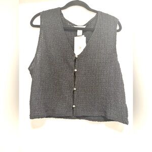 H&M Textured Sleeveless Top (new with tag)